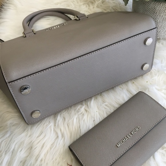 Last set✨Michael Kors medium Selma Satchel wallet - Picture 7 of 8